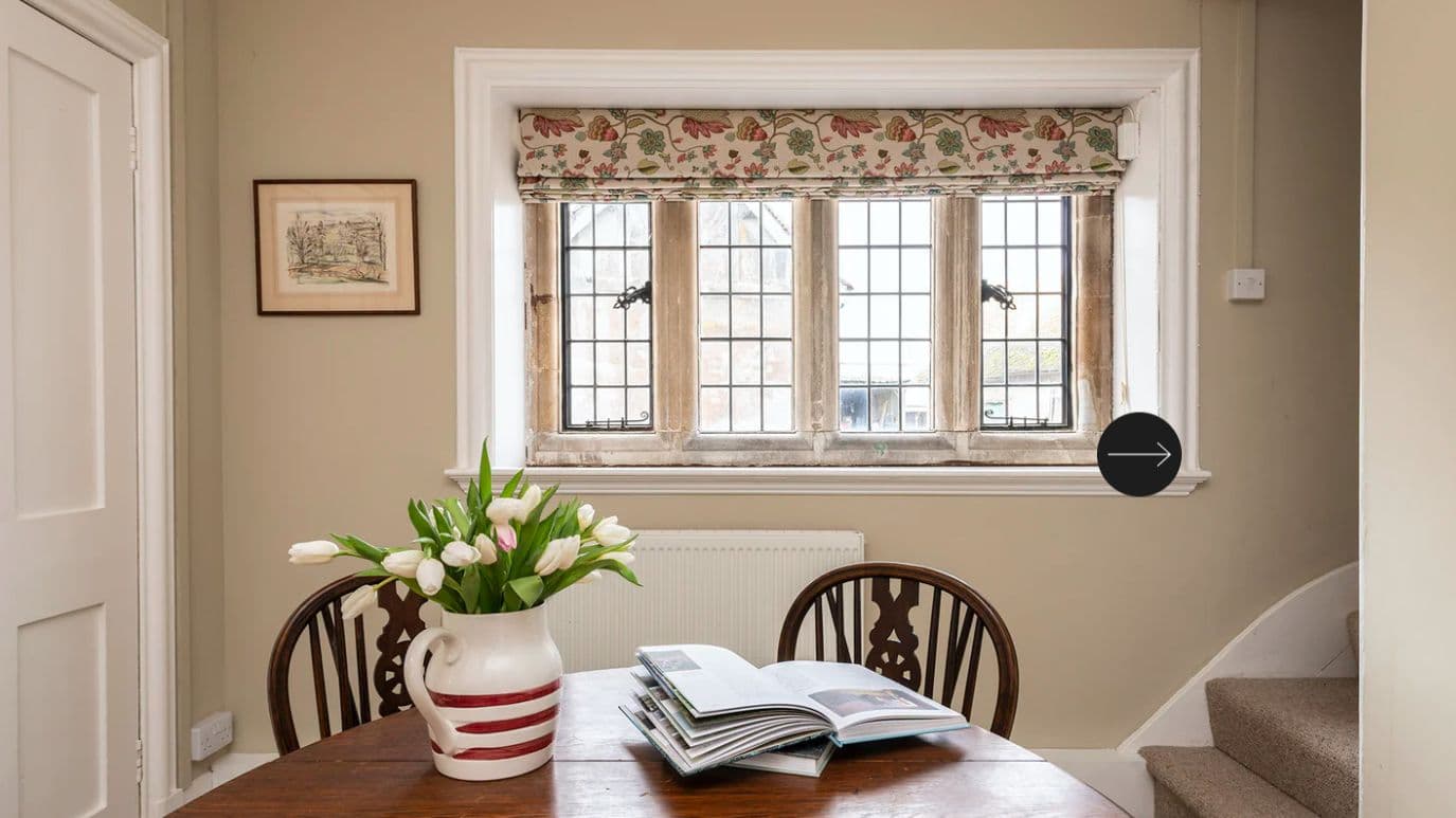 The Lodge dining room with tulips